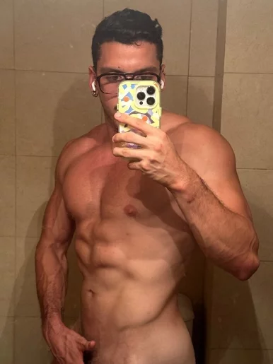 Photo of model @nate_engel