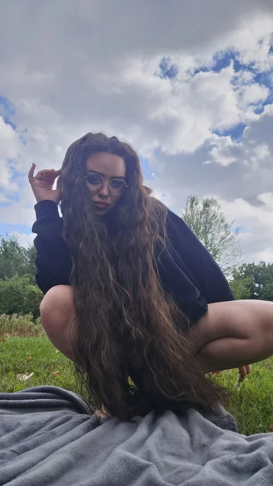 Photo of model @neighborgothgirl