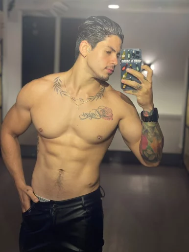 Photo of model @neo_dimou_1234