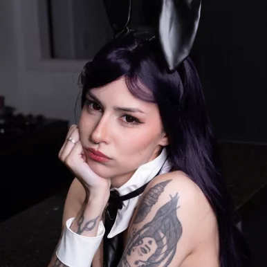 Photo of model @nickybrum