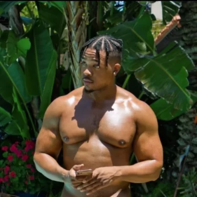 Photo of model @nicosaesthetics