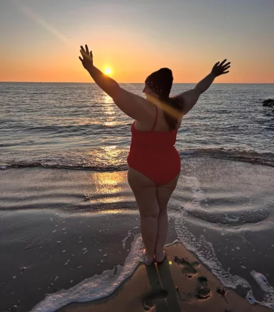 Photo of model @nik_by_the_sea