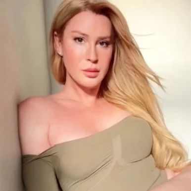 Photo of model @nikitakinka-chat