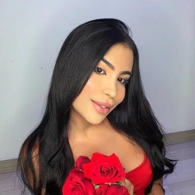 Photo of model @nikkinoir