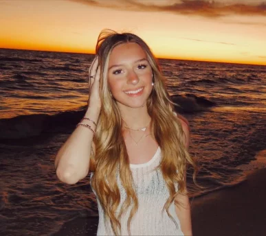 Photo of model @ninabrooks