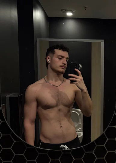 Photo of model @noahh7