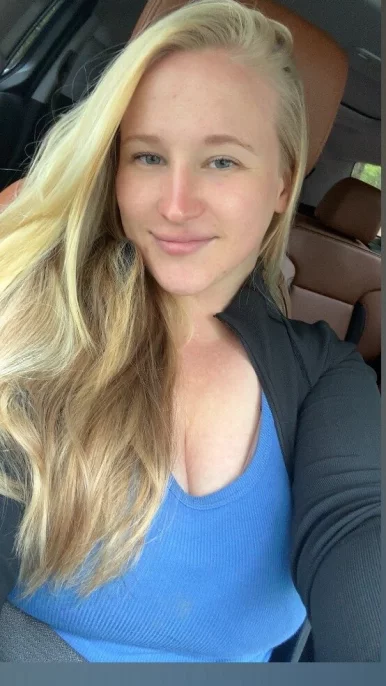 Photo of model @noelalmoan