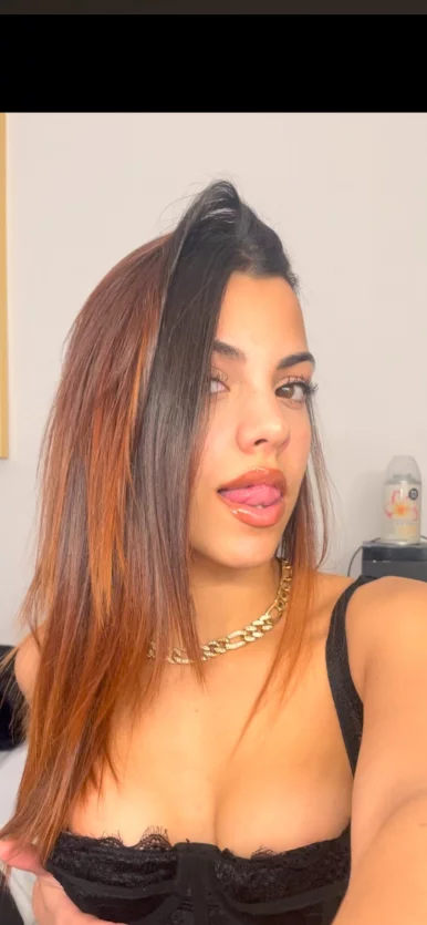 Photo of model @noemialonsox