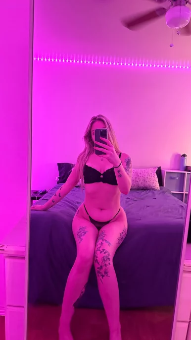 Photo of model @notasobviouslyy