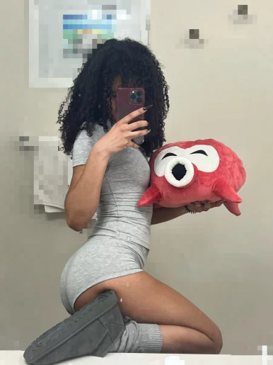 Photo of model @notitsbutt