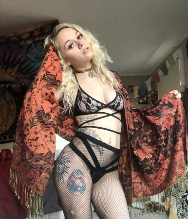 Photo of model @novaluxe