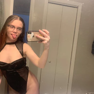 Photo of model @nsfwstonerbby0