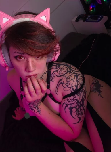 Photo of model @nyxxnympho_free