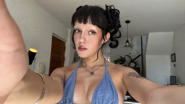 Photo of model @odd-gwenny