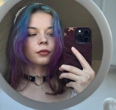 Photo of model @oliviavixon