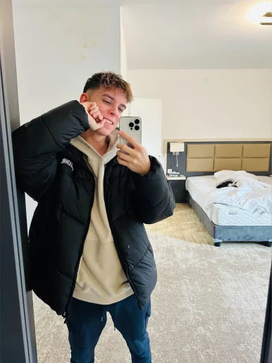 Photo of model @onlyfreecedric