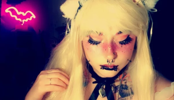 Photo of model @owo_skychann