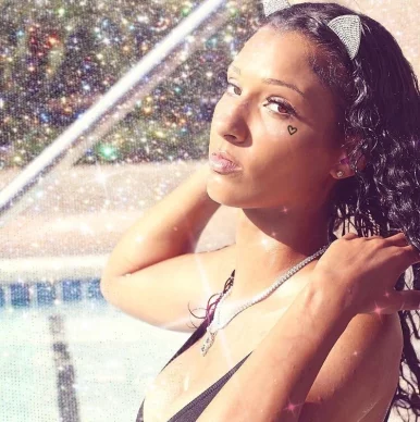 Photo of model @paidpriestess