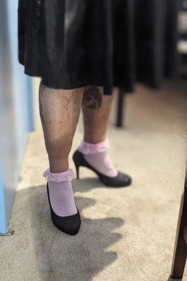 Photo of model @pants_on_backwards