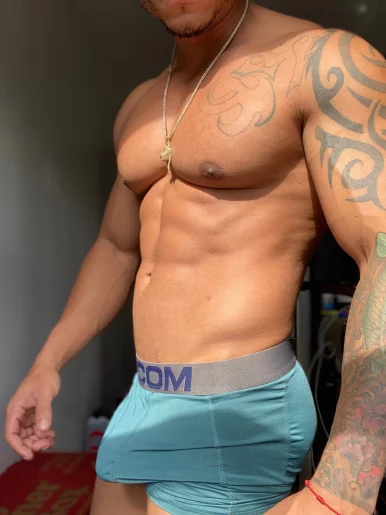 Photo of model @papi_en_exclusiva