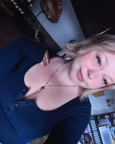 Photo of model @peachesandxcream