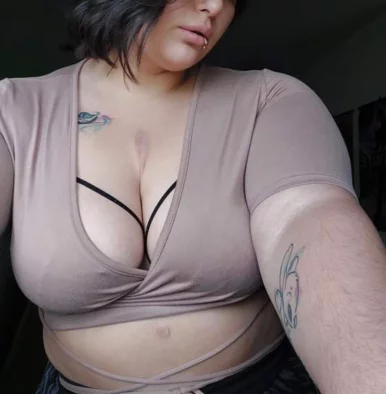 Photo of model @peachinakevic