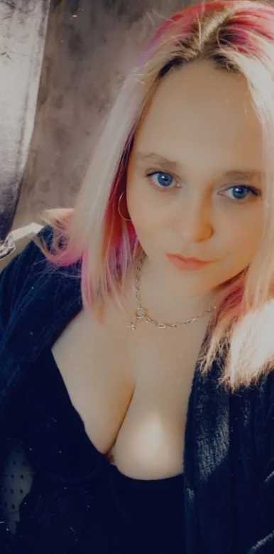 Photo of model @pegginglove