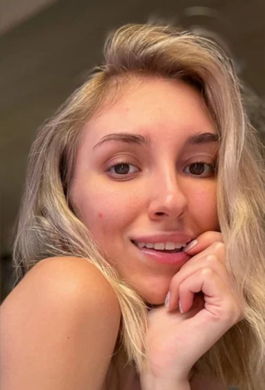 Photo of model @penny_hug