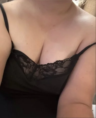 Photo of model @poppylii25