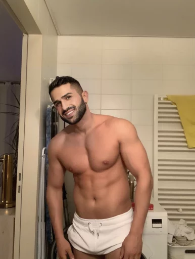 Photo of model @power-paschafree