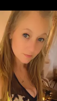 Photo of model @pregnant-step-sister