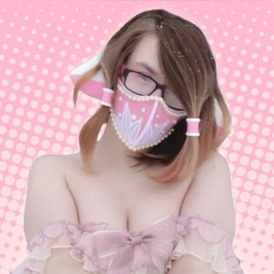 Photo of model @prettilysweet