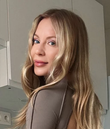 Photo of model @pretty_elli