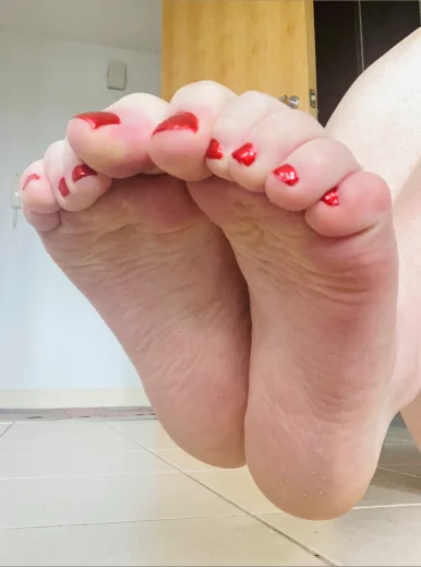 Photo of model @prettyfeetengland