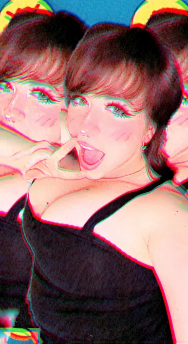 Photo of model @prettyltlekitty