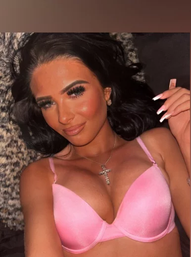 Photo of model @princesselliexx