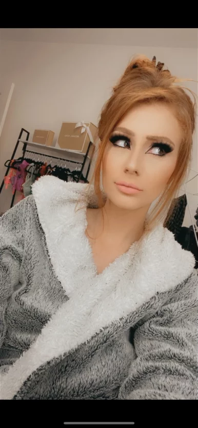 Photo of model @princesspeach_77