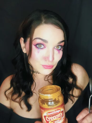 Photo of model @princesspeanutbutter