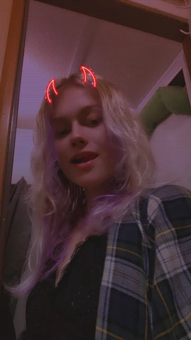 Photo of model @puff_kitten