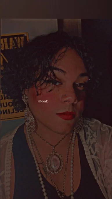 Photo of model @queen_victoria