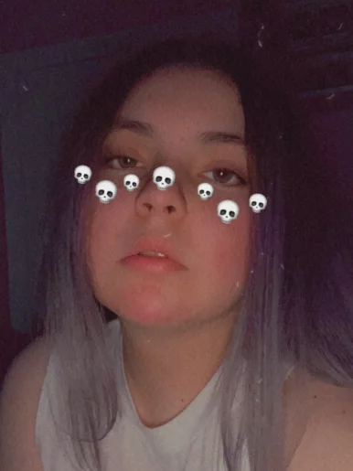 Photo of model @queenweeb00