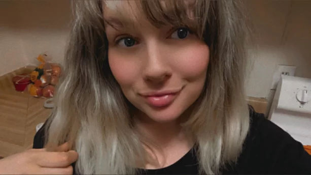 Photo of model @queerlyrose