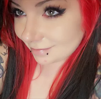 Photo of model @quixynimble