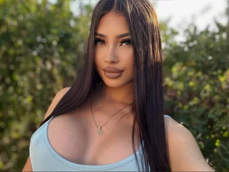 Photo of model @raisaafree