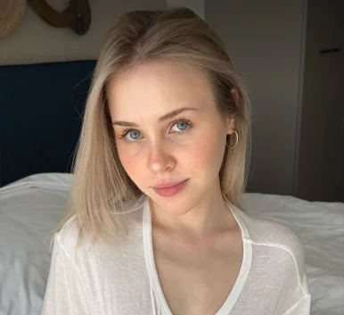 Photo of model @raychel_kiss