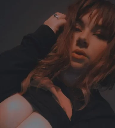 Photo of model @rayofsunshine240