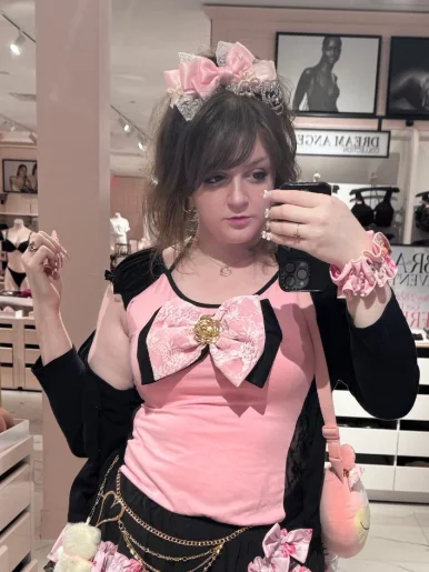 Photo of model @realangelwitch