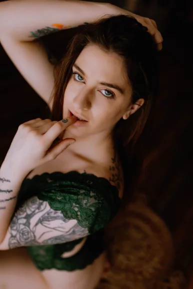 Photo of model @realmisskryptonite