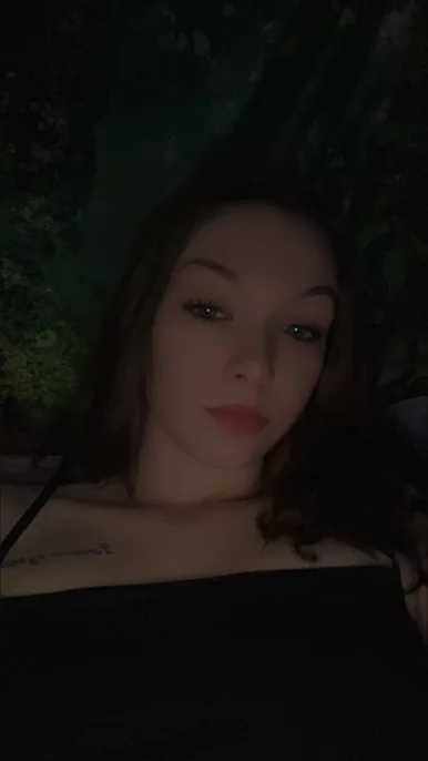 Photo of model @redbbyc