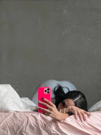 Photo of model @redbonee02